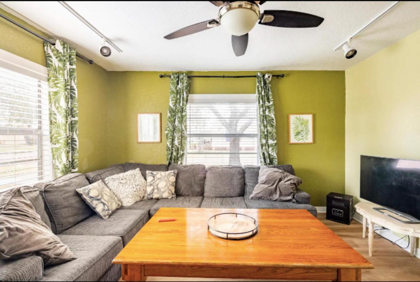 3-Bed Bungalow Walk To Historic Downtown Sanford Kültér fotó