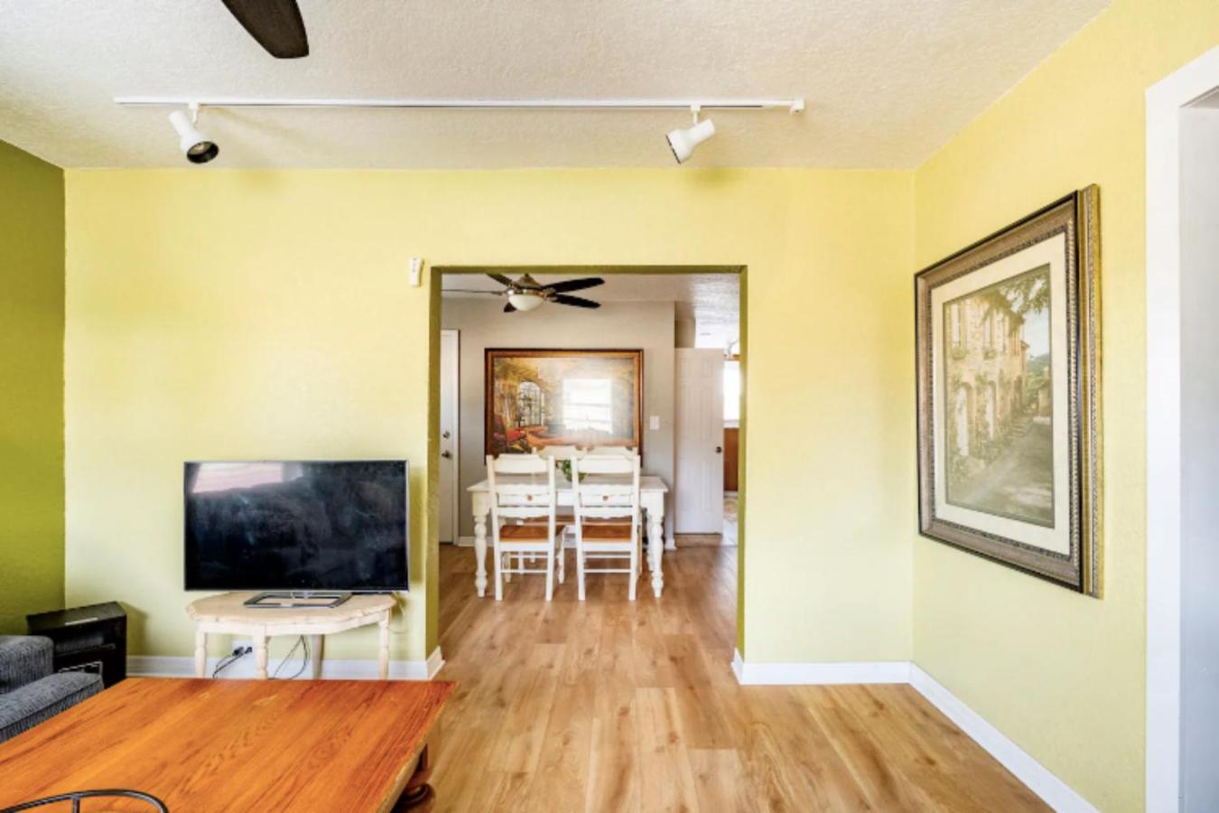 3-Bed Bungalow Walk To Historic Downtown Sanford Kültér fotó