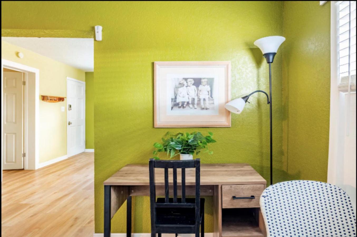 3-Bed Bungalow Walk To Historic Downtown Sanford Kültér fotó