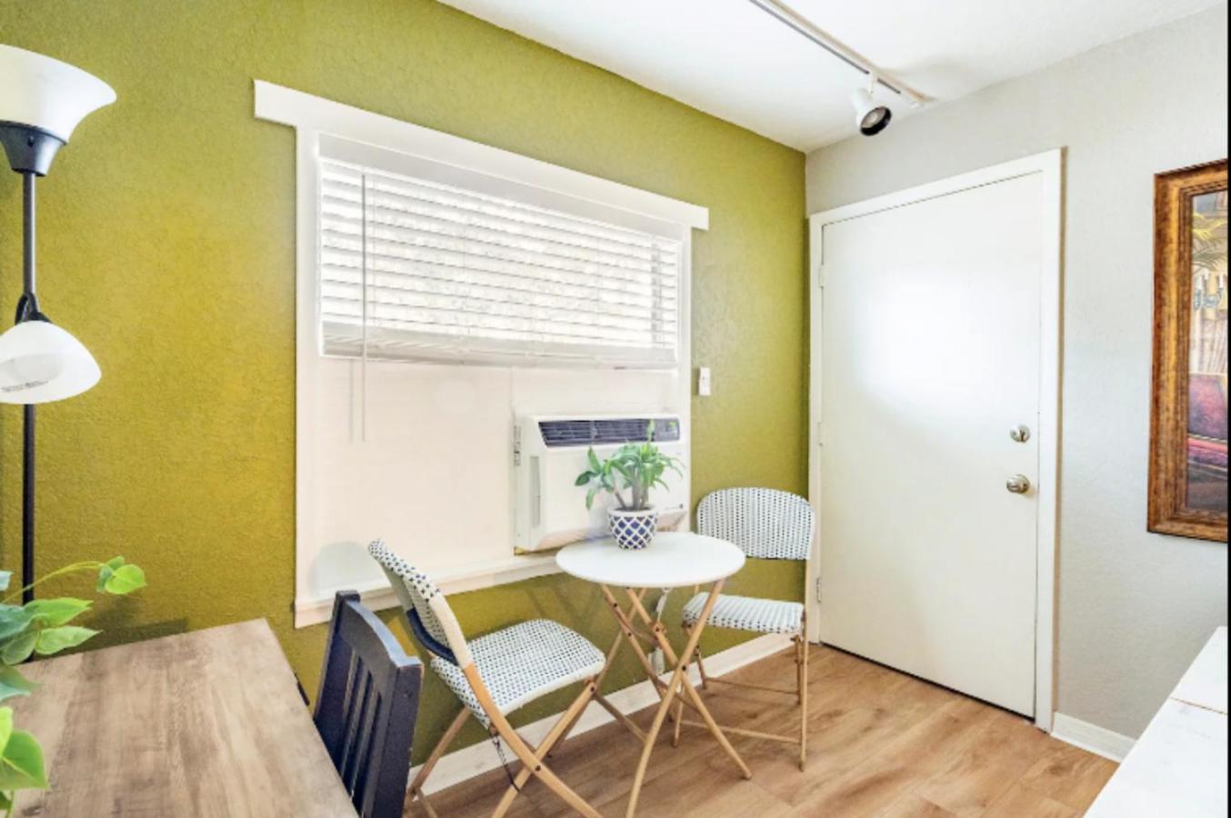 3-Bed Bungalow Walk To Historic Downtown Sanford Kültér fotó