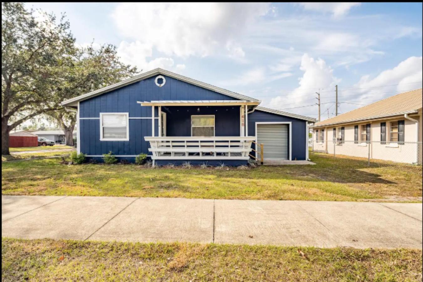 3-Bed Bungalow Walk To Historic Downtown Sanford Kültér fotó